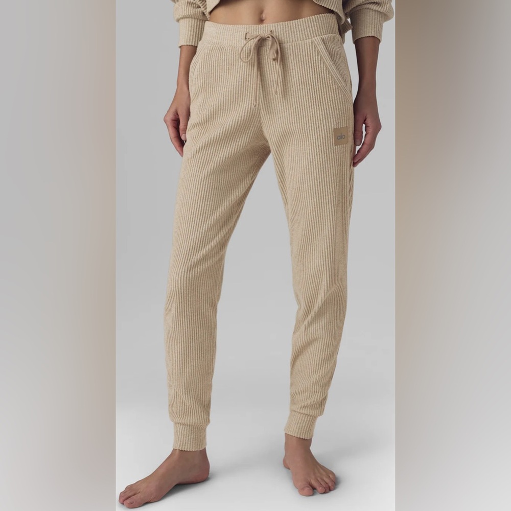 ALO Muse Sweatpants